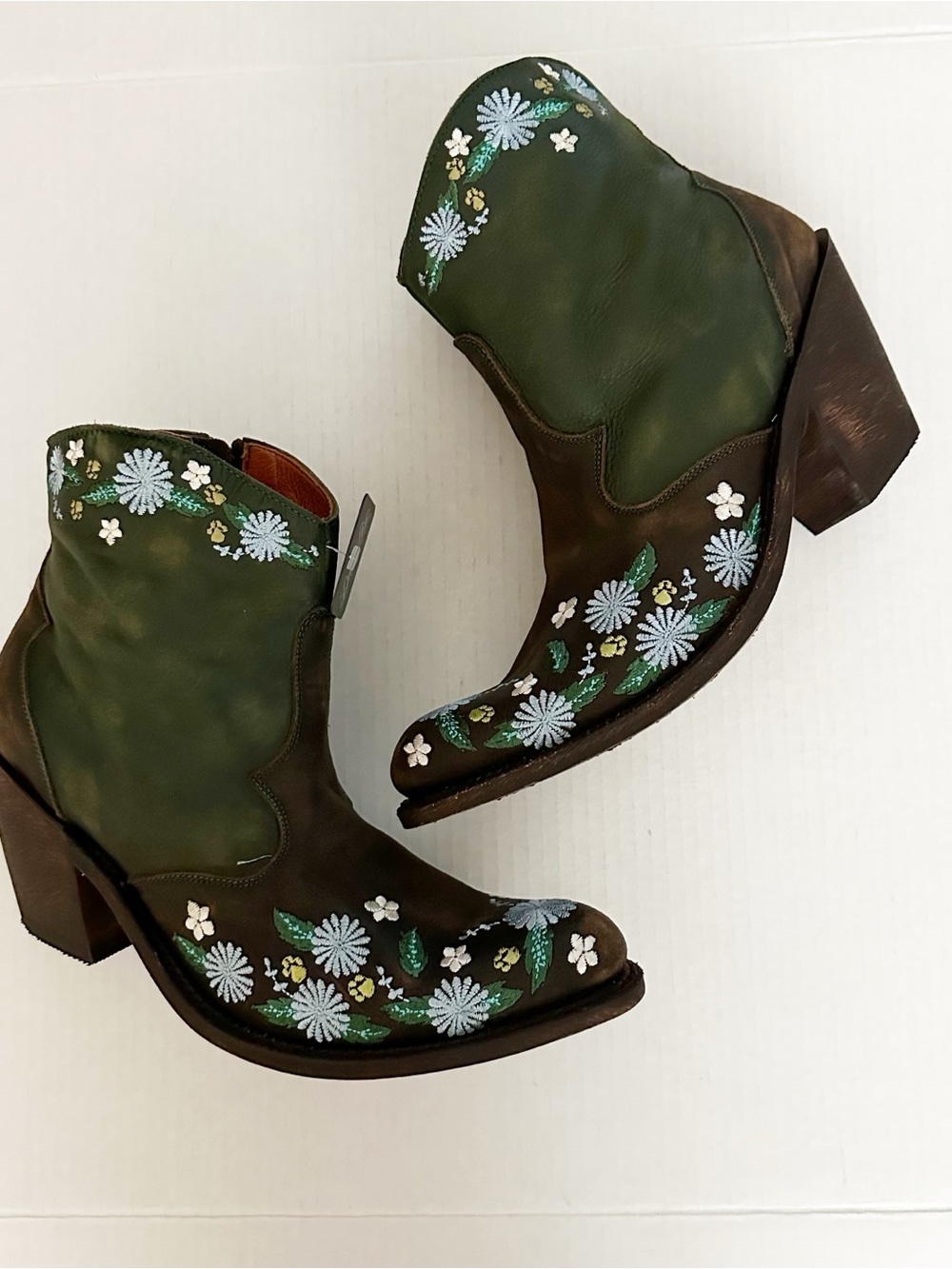 Dan Post Meadow Minstrel Embroidered Leather Boots Women's Size 10 NWT